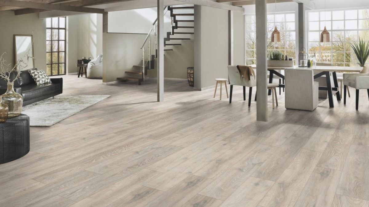 Ламинат "Kronospan" Super Natural Classic Дуб Колорадо 5543 (1285*192*8 мм) — купить в Симферополе