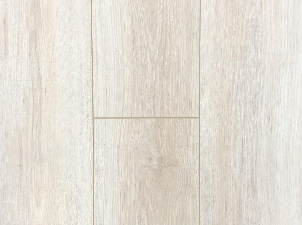 Ламинат "SunFloor" 8/32 4V Дуб Самоа 33 (1380*193*8 мм) — купить в Симферополе