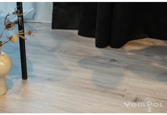 Кварц-винил Дуб Неаполь (1219,6*228,6*2 мм) — купить в Симферополе