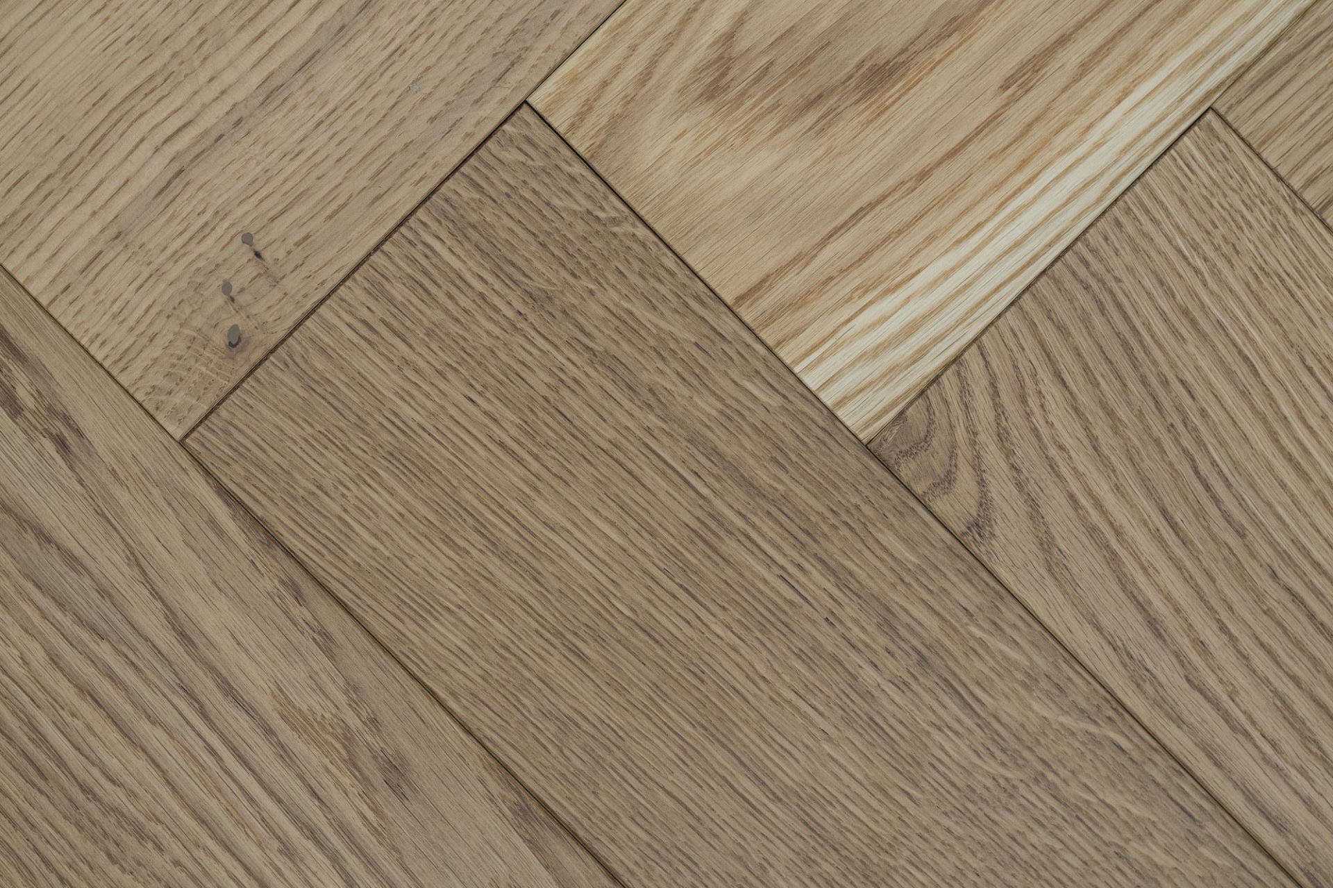 Инженерный паркет «Damy Floor» Натуральный (укладка елочкой) — купить в Симферополе